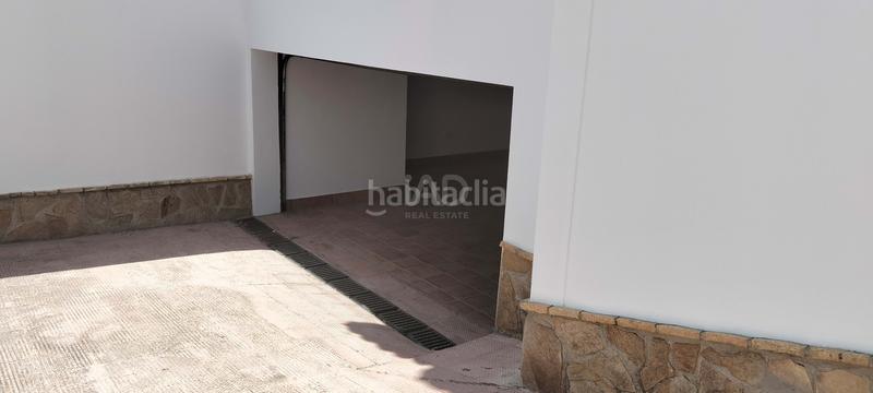 Foto 53b65617-cb60-4ef5-bd93-ced43d4ecdc3. Maison jumelée avec chauffage parking dans Los Gallos Chiclana de la Frontera