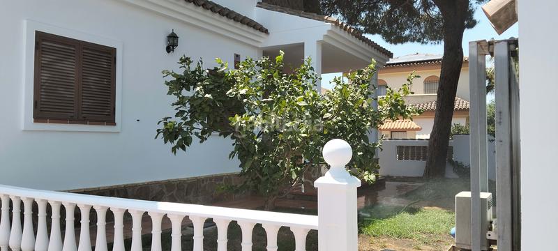 Foto cafb35e5-6ab2-4f75-b27f-8e9a6803f635. Maison jumelée avec chauffage parking dans Los Gallos Chiclana de la Frontera