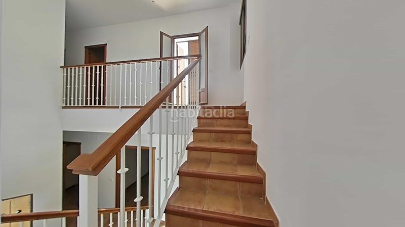 Foto cafe84d2-3527-40c6-8c9c-6110a0962f27. Towny house with heating parking in Los Gallos Chiclana de la Frontera