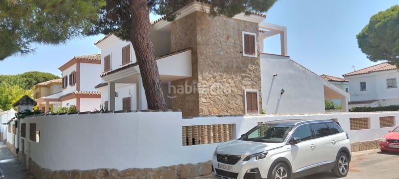 Foto d2273a02-0006-43ce-b297-15308d52a10a. Towny house with heating parking in Los Gallos Chiclana de la Frontera