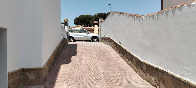 Foto ee655e6f-3015-4a0a-85ad-385922068aa2. Towny house with heating parking in Los Gallos Chiclana de la Frontera