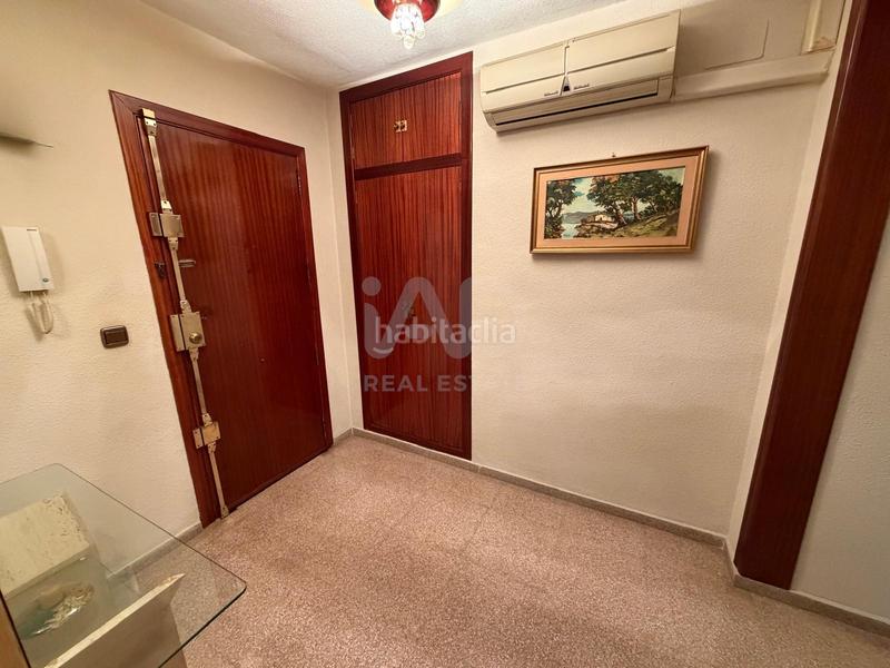 Foto d3894a4f-bb8d-47e8-bcfc-68f3b847be95. Flat in calle catedrático daniel jiménez de cisneros 27 in Alicante