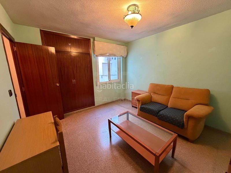 Foto ed20b85d-eeb7-4a61-a16c-aed0fc5782dd. Piso en calle catedrático daniel jiménez de cisneros 27 en Alicante