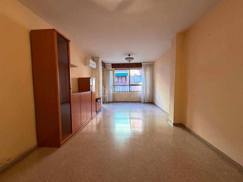 Foto f3cfc222-b64c-4619-bc29-3e40c6b435ff. Piso en calle catedrático daniel jiménez de cisneros 27 en Alicante