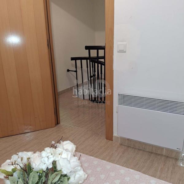 Foto edb7aec3-858c-4cb6-81e8-d29c313c576e. Duplex in carrer de guipúscoa 49 in Torre - Sana Terrassa