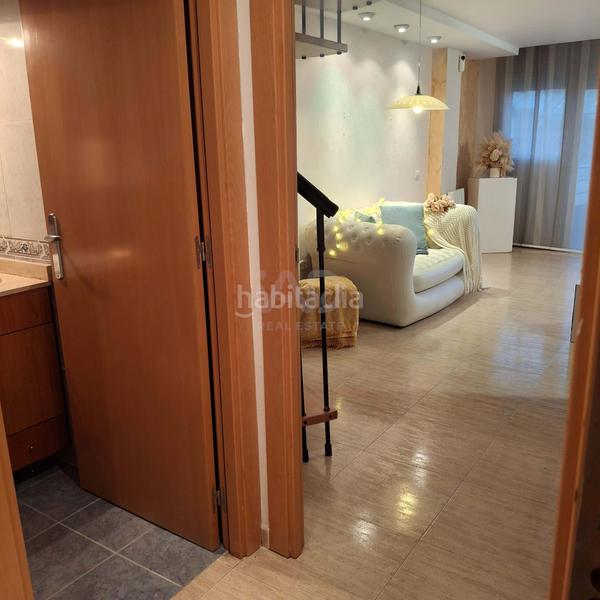 Foto 376c355e-5f10-416b-b829-a85f4ed61cb5. Zweistöckige wohnung in carrer de guipúscoa 49 in Terrassa