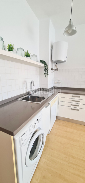 Foto 4f95f29f-25da-4176-be57-2ac6d78b10c7. Etagenwohnung mit heizung in La Goleta - San Felipe Neri Málaga