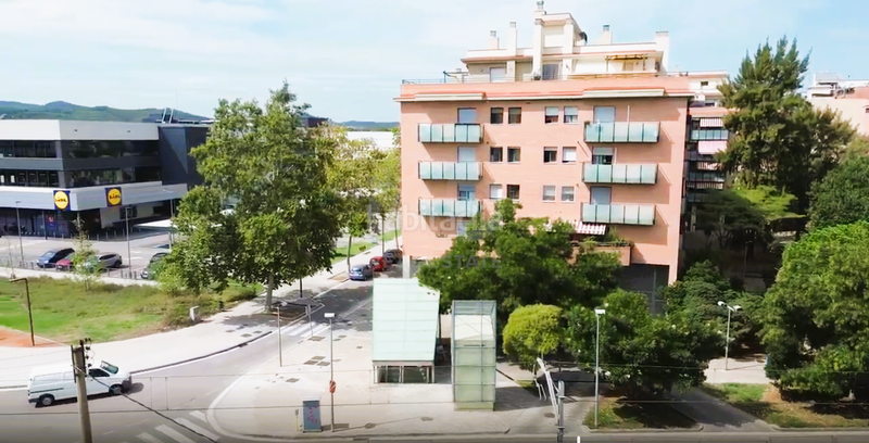 Foto bcfec955-987d-43e8-b50d-c69ad3a3404e. Pis amb calefacció aparcament piscina a Mas Rampinyo - Montcada Nova - Carrerada Montcada i Reixac