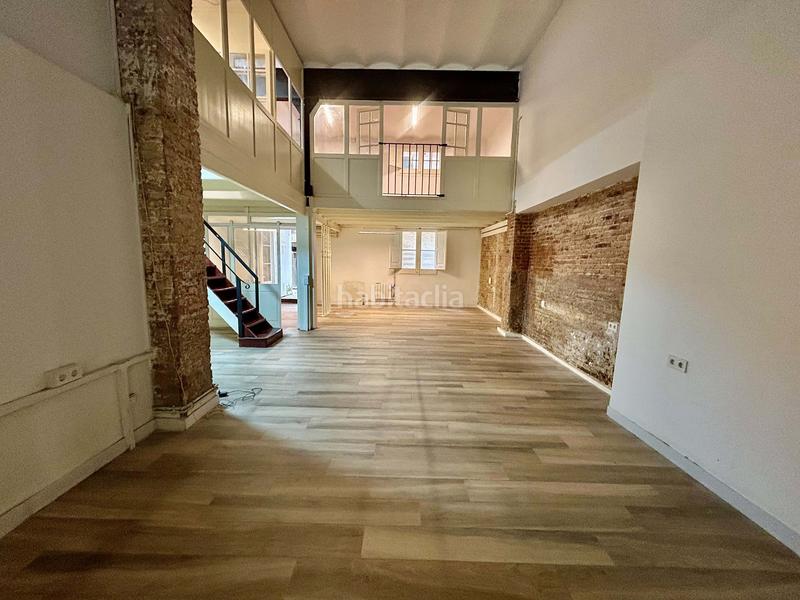 Foto 5b11b898-a3cc-4ff9-8138-3c1a839371c1. Local comercial en El Poble Sec - Parc de Montjuïc Barcelona