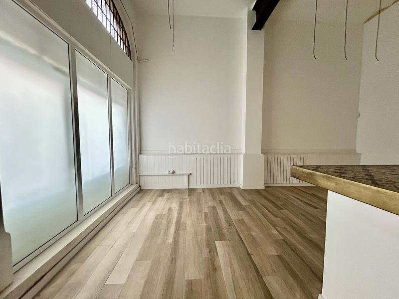 Foto bc8a453d-69b9-4083-9d97-fd9506746c0f. Local comercial en El Poble Sec - Parc de Montjuïc Barcelona