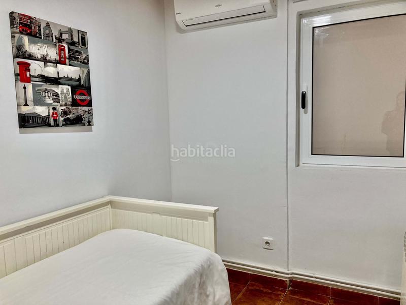 Foto 21a87d32-4625-44e0-b986-77d66db4796a. Flat in plaça del pes de la palla in Raval Barcelona