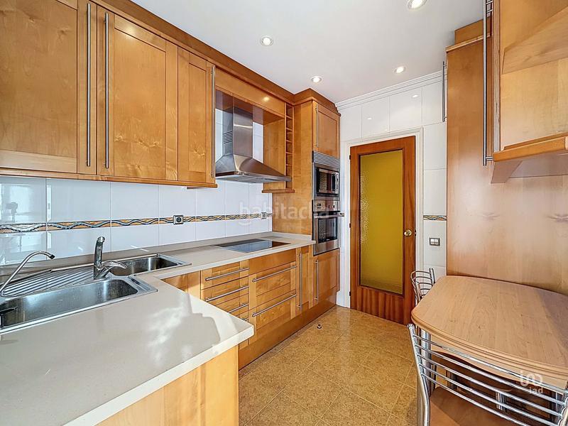 Foto b7e009c5-ed99-43b1-b7ff-5f6449a22ae5. Duplex avec chauffage dans Canet de Mar