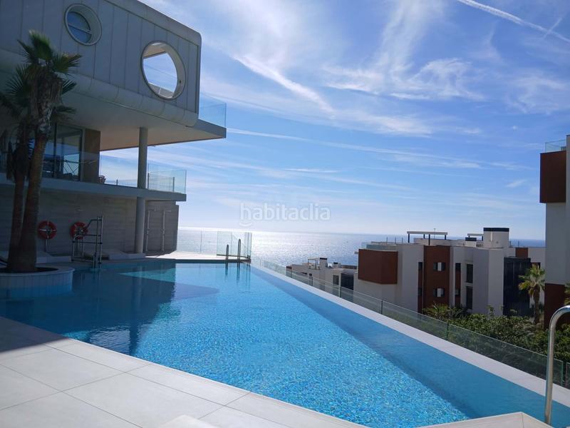 Foto 844c6b8d-b7b6-4f24-8a50-0a231bf96e4a. Flat with heating pool in Los Pacos Fuengirola