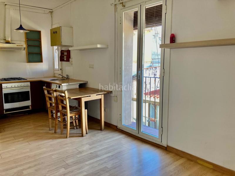 Foto ae201f31-36bd-4fba-ba04-d3d34053d27e. Ático en Raval Barcelona