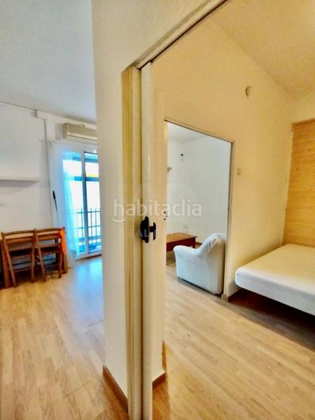 Foto b17813e3-65d0-4df9-8042-4c395eb22c1a. Attico con riscaldamento in Raval Barcelona