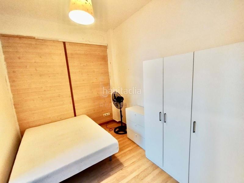 Foto 383b1281-2a0f-4cbb-949e-7cc9cae3d41b. Penthouse with heating in Raval Barcelona