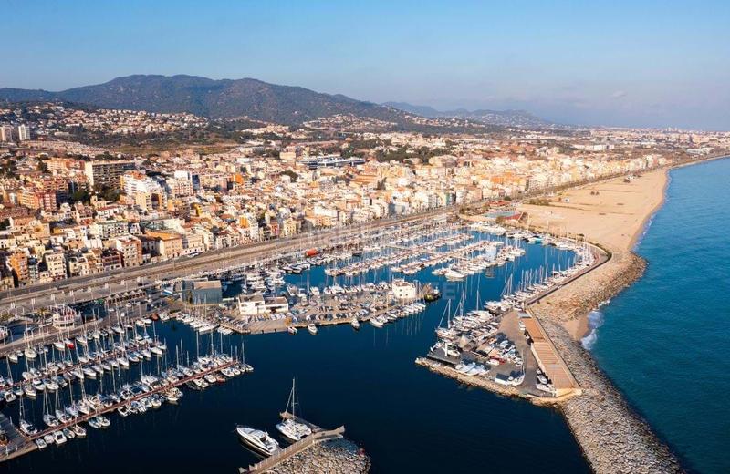 Foto 4cad75c6-2a7b-4134-baf6-81f521d26d97. Piso en Califòrnia-Santa Madrona Masnou (El)