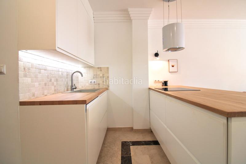 Foto 7e60eaee-e10f-4cba-8d82-deeebed607f4. Etagenwohnung mit parking pool in Río Real Marbella