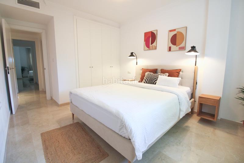 Foto db80d9bc-63e8-479e-940b-7c5ea34fb121. Etagenwohnung mit parking pool in Río Real Marbella