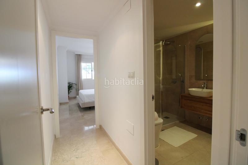 Foto 03f1e350-f371-4f42-82ae-9a07cc59568e. Appartement avec parking dans Río Real Marbella