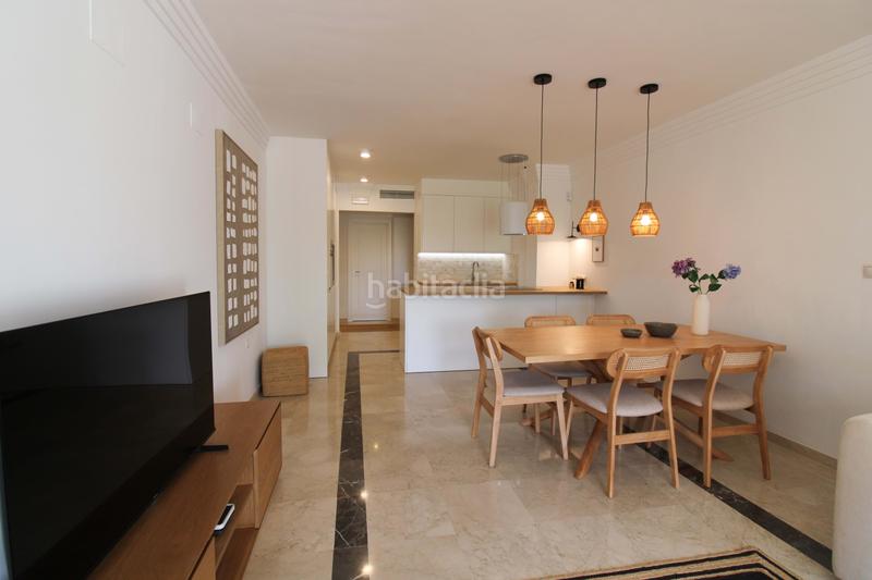 Foto c13f716a-8f3b-4e93-b785-d04c658877bf. Flat with parking in Río Real Marbella