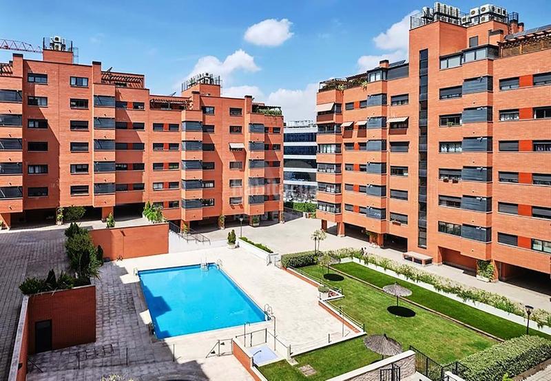Foto 93c3c6c3-b9a5-430d-b695-a980828849e2. Location appartement avec chauffage parking piscine dans Madrid