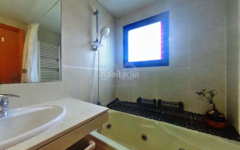 Foto 43991fcc-bbdb-4ff0-b27a-4e203cc7953e. Rent flat with heating parking pool in Simancas Madrid