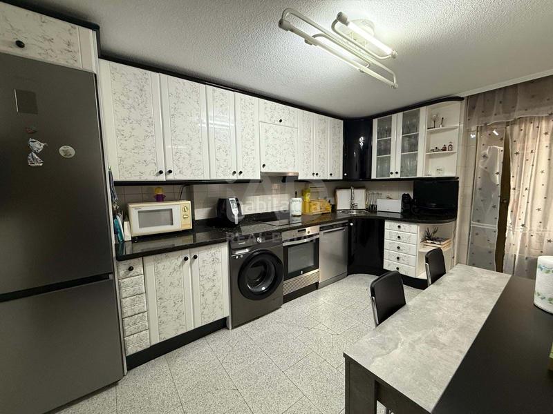 Foto 348c8ed5-22b7-4b81-883d-12f1d32933b7. Appartement avec chauffage parking dans Centro Ciudad León