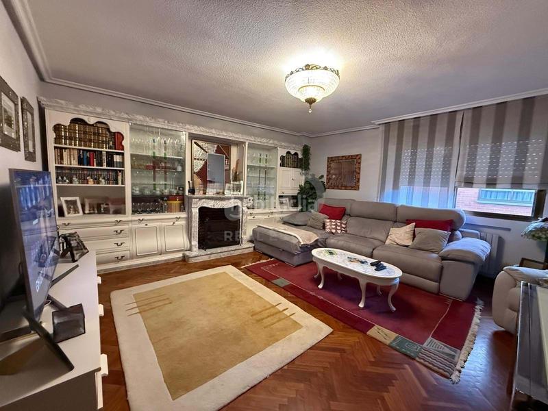 Foto cc976bed-9eec-4fc1-a9b2-47a54b160d62. Appartement avec chauffage parking dans Centro Ciudad León