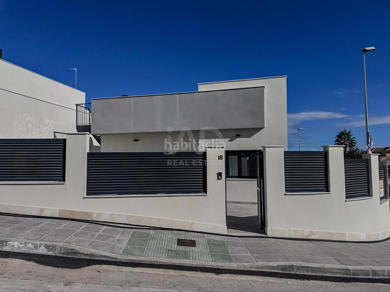 Foto 3f29d4cc-6a1a-480c-b7dd-02b1369dc220. Casa con riscaldamento piscina in El Pinar de Campoverde Pilar de la Horadada