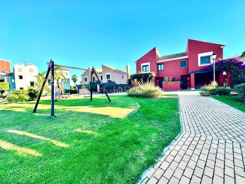 Foto c095bbec-93c7-42ad-a19a-a64a28f1ad23. House with pool in Isla Canela Ayamonte