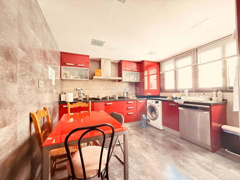 Foto 308b687f-ab57-4bb7-854b-bf54ba2105a2. Pis amb calefacció a Campello Playa Campello (el)