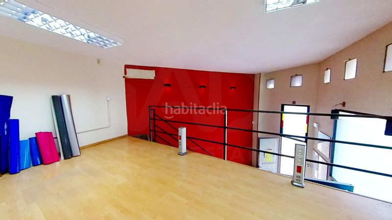 Foto 5ab2cc99-cdb8-4b33-a018-6c486b84f99d. Local comercial en Borges Blanques (Les)
