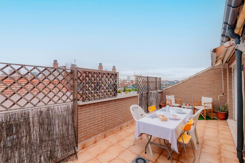 Foto 98d4465e-99e6-4648-829a-10565679e678. Attique avec chauffage dans Valdeacederas Madrid