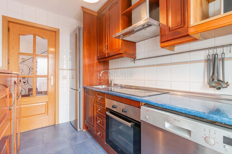 Foto c9fce6a1-f6c3-4aca-acc4-fd5c89fc2cb3. Dachwohnung mit heizung in Valdeacederas Madrid