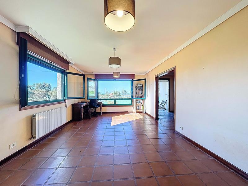 Foto 633c3310-1635-48fb-9ace-ca4cf2c0a671. Casa con riscaldamento parcheggio in Priegue Nigrán