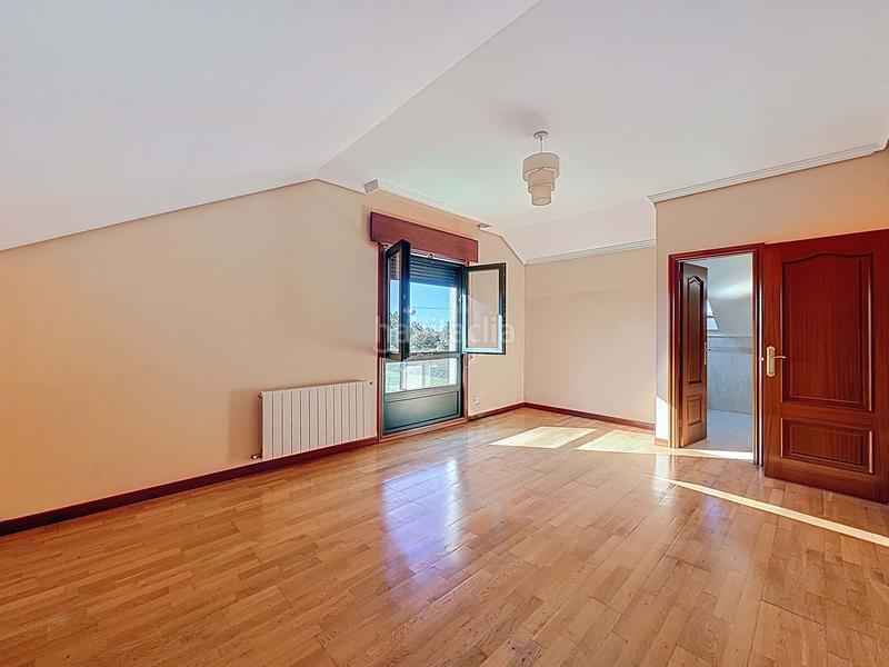 Foto efd76cb0-8a5a-46a6-9cdf-014088b1b9bb. Casa con riscaldamento parcheggio in Priegue Nigrán