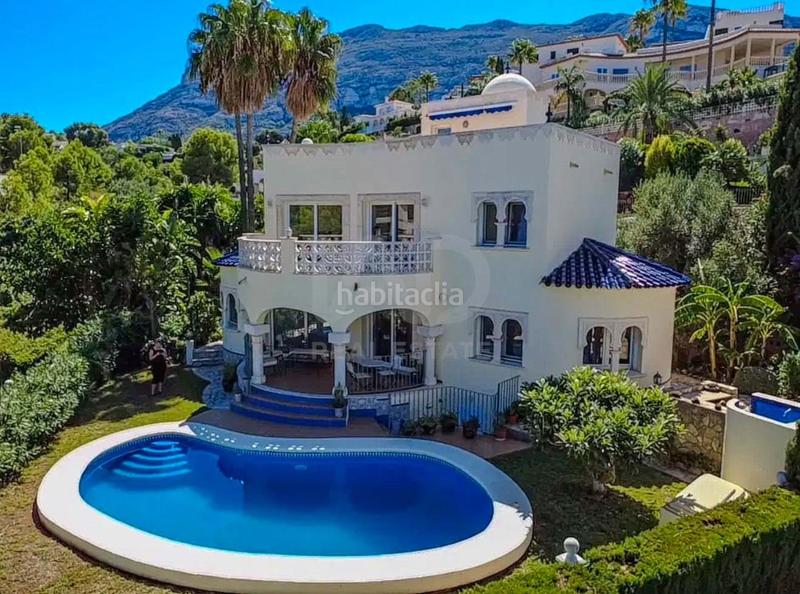 Foto 2c7c36e7-bd49-4d0f-a38c-0c0a405e1b68. Casa en El Montgó Dénia