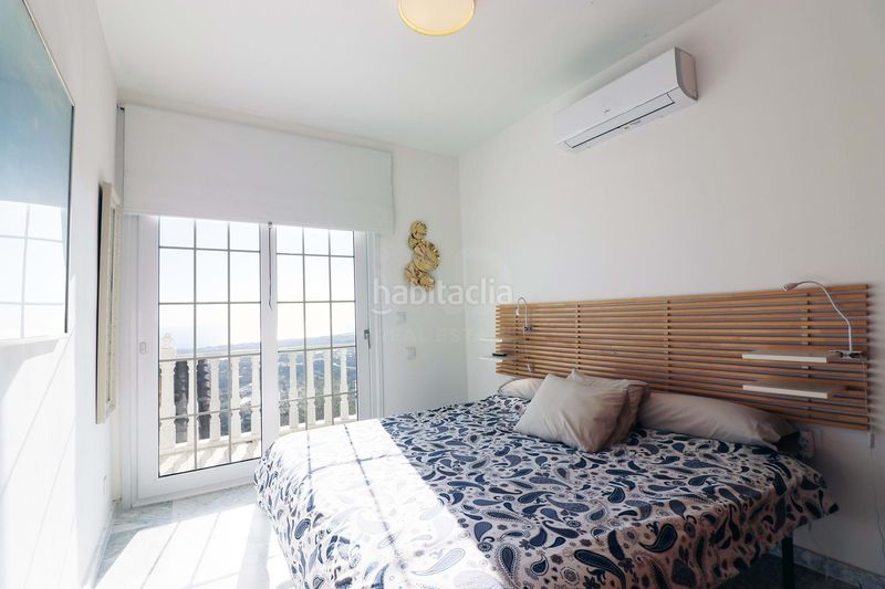 Foto 40ae7910-c121-48b1-aa6e-f7b328938474. Casa en carrer mestral 14 en Cabrils