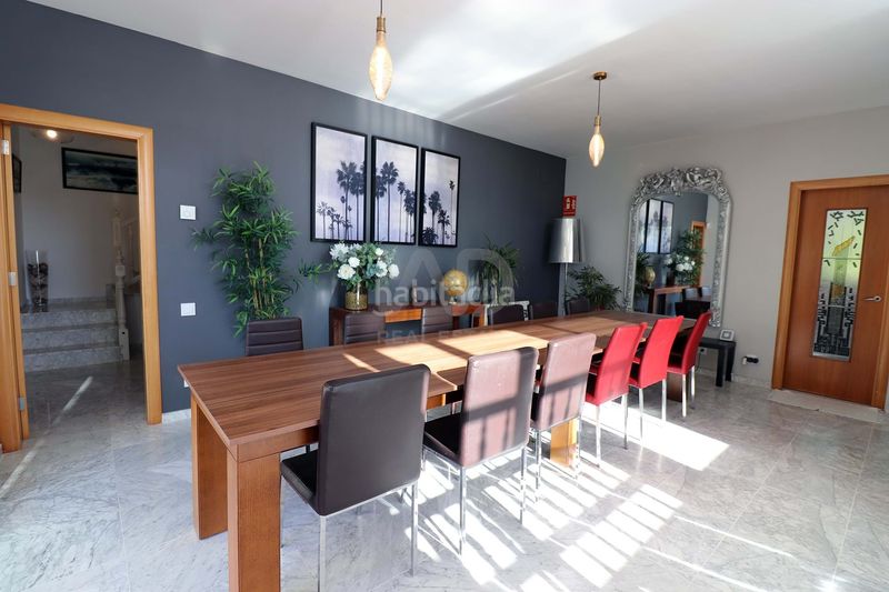 Foto c0867370-064e-4eb1-acc1-899d301340c9. Casa en carrer mestral 14 en Cabrils