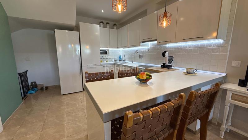 Foto b8a91b0f-279a-4e51-b82c-7f19780c658b. Casa bifamiliare con riscaldamento parcheggio piscina in Arona