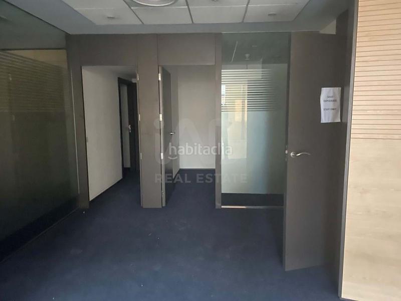 Foto 851a10f5-24e6-4f87-a0da-cd6e35c61b6e. Local comercial en Campello Pueblo Campello (el)