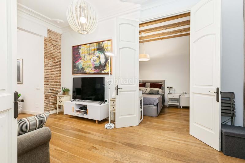 Foto 714a1bf9-e6ea-4064-a86c-1a66c11b75de. Appartement avec chauffage dans Gòtic Barcelona