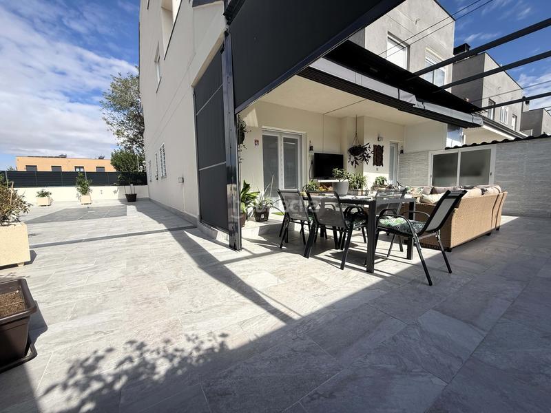 Foto 6fb7cf0d-b5e2-48ff-b0cb-8da03a4886d4. Etagenwohnung mit heizung parking pool in Urb. Belvalle Meco