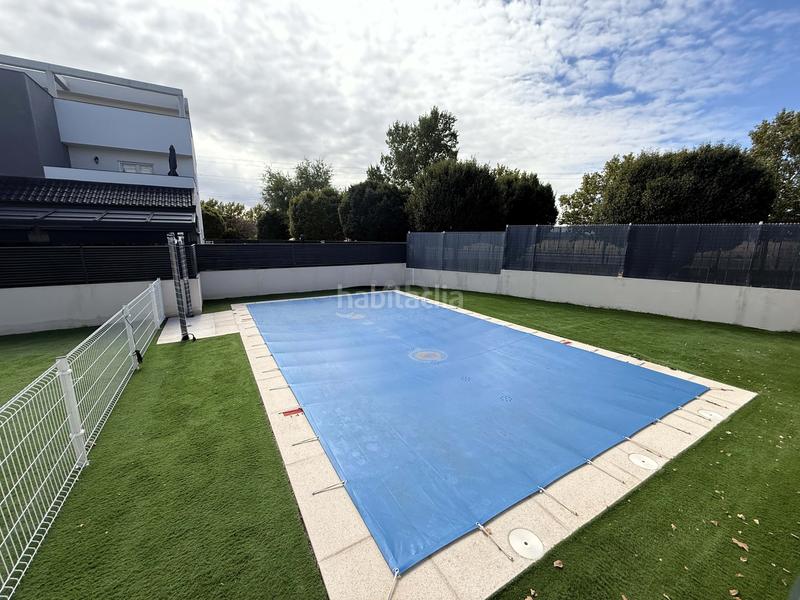 Foto 88b27a88-e8a4-4d41-8f76-a1920cb44952. Etagenwohnung mit heizung parking pool in Urb. Belvalle Meco