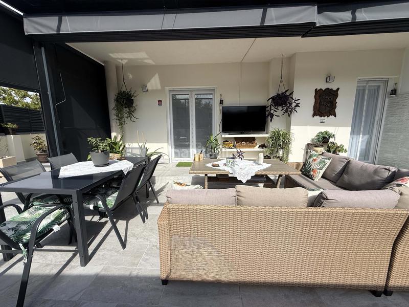 Foto 914fd970-e679-4673-963f-e2d6672c3a52. Etagenwohnung mit heizung parking pool in Urb. Belvalle Meco