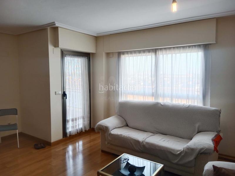 Foto 8f1d4718-056e-4a32-a149-f81ceda70f3e. Ático en Miralbueno Zaragoza