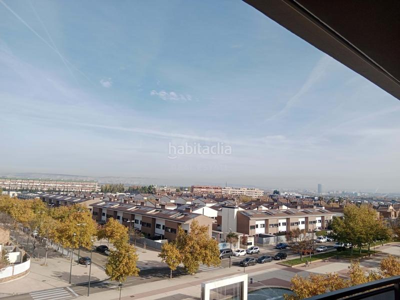 Foto fe91eecb-6f71-4b4b-97c8-998f77e731cc. Attico con riscaldamento parcheggio piscina in Miralbueno Zaragoza