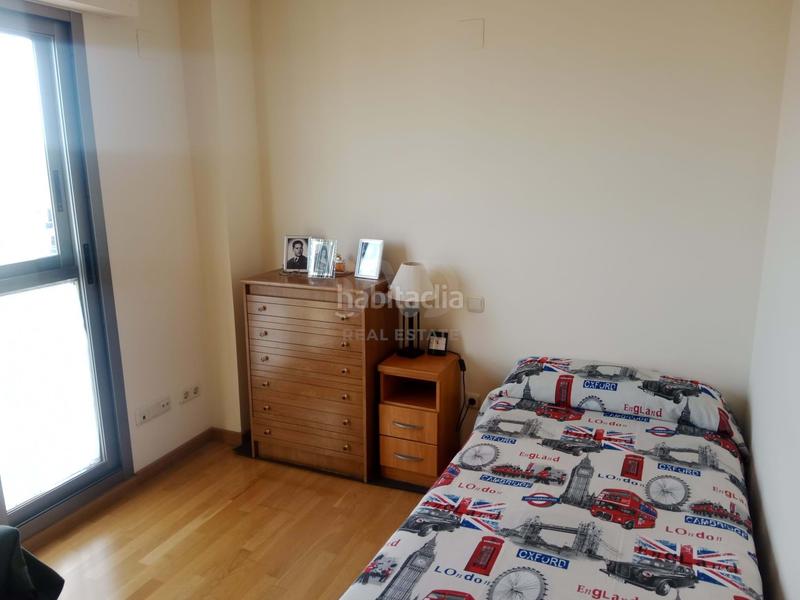 Foto 2d16f73d-47e7-48ad-b1a2-0189dfb42f4a. Attique avec chauffage parking piscine dans Miralbueno Zaragoza