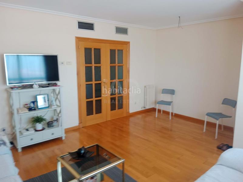 Foto c3f4bb9c-4093-468f-ba9b-cf0ba7468ce5. Attique avec chauffage parking piscine dans Miralbueno Zaragoza